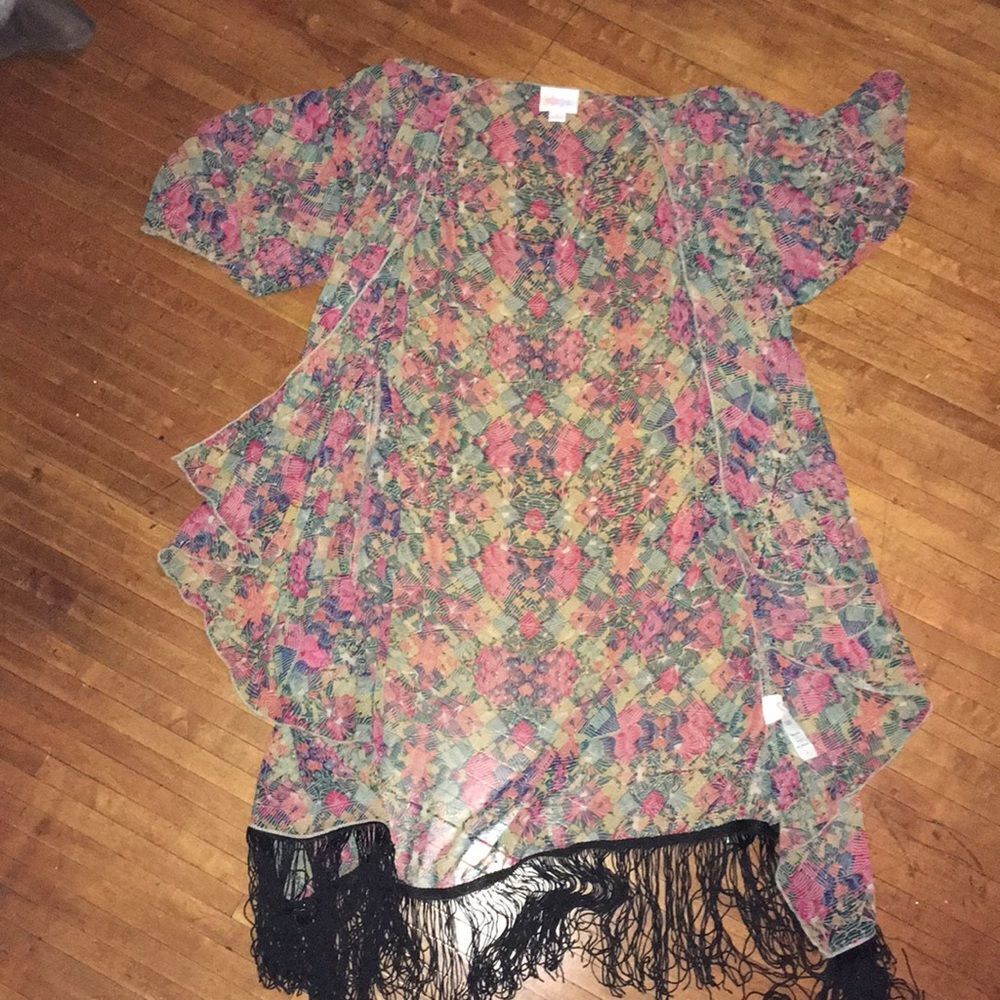 LuLaRoe S semi sheer Monroe western fringe kimono